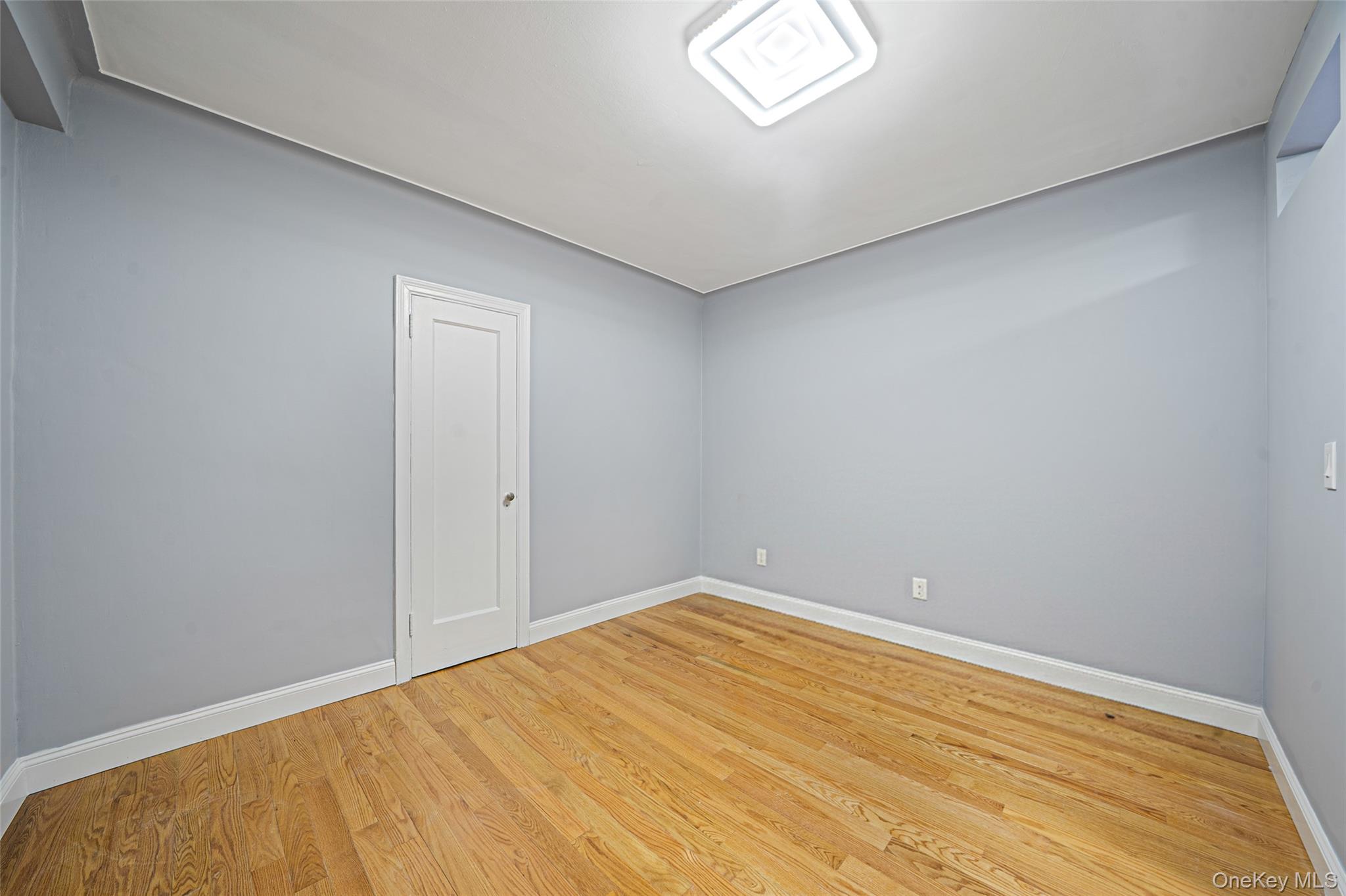 #15 photo, 3131 54th Street, קווינס Woodside , NY 11377