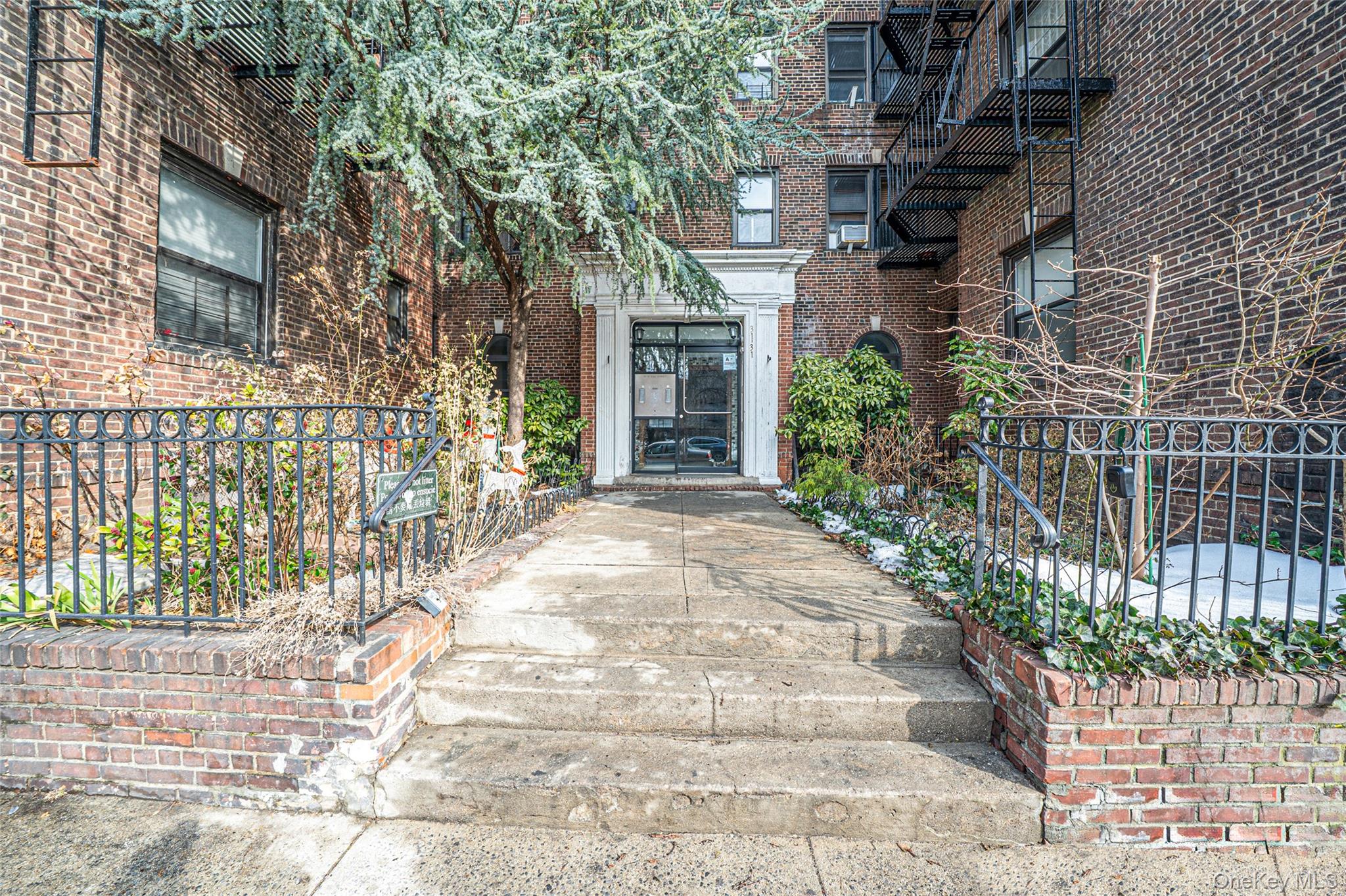 #3 photo, 3131 54th Street, קווינס Woodside , NY 11377