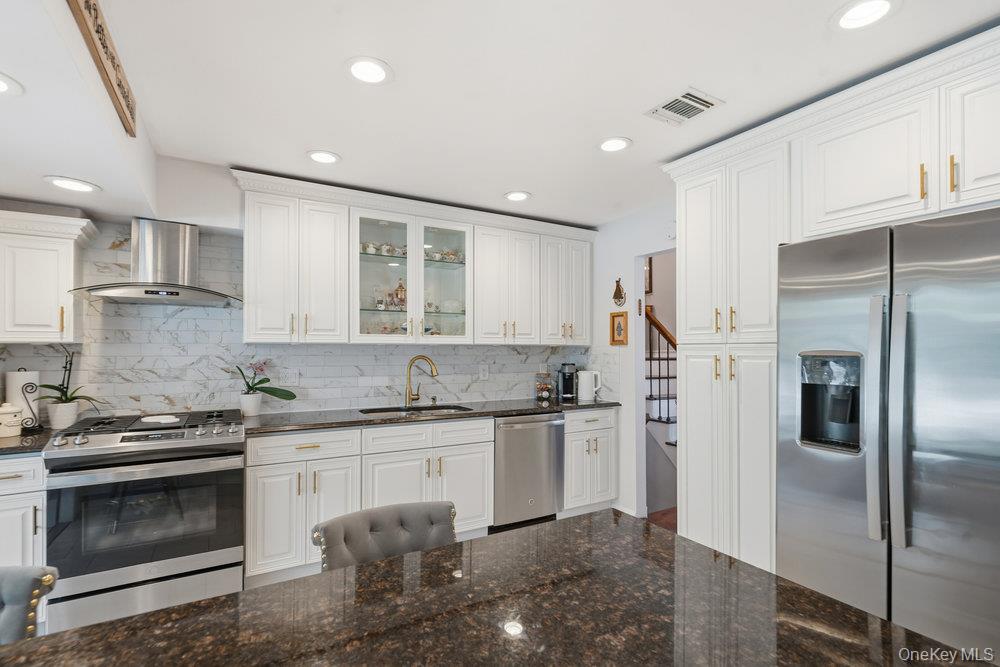 #13 photo, 20 Vista Road, Нассау ‖ Plainview , NY 11803