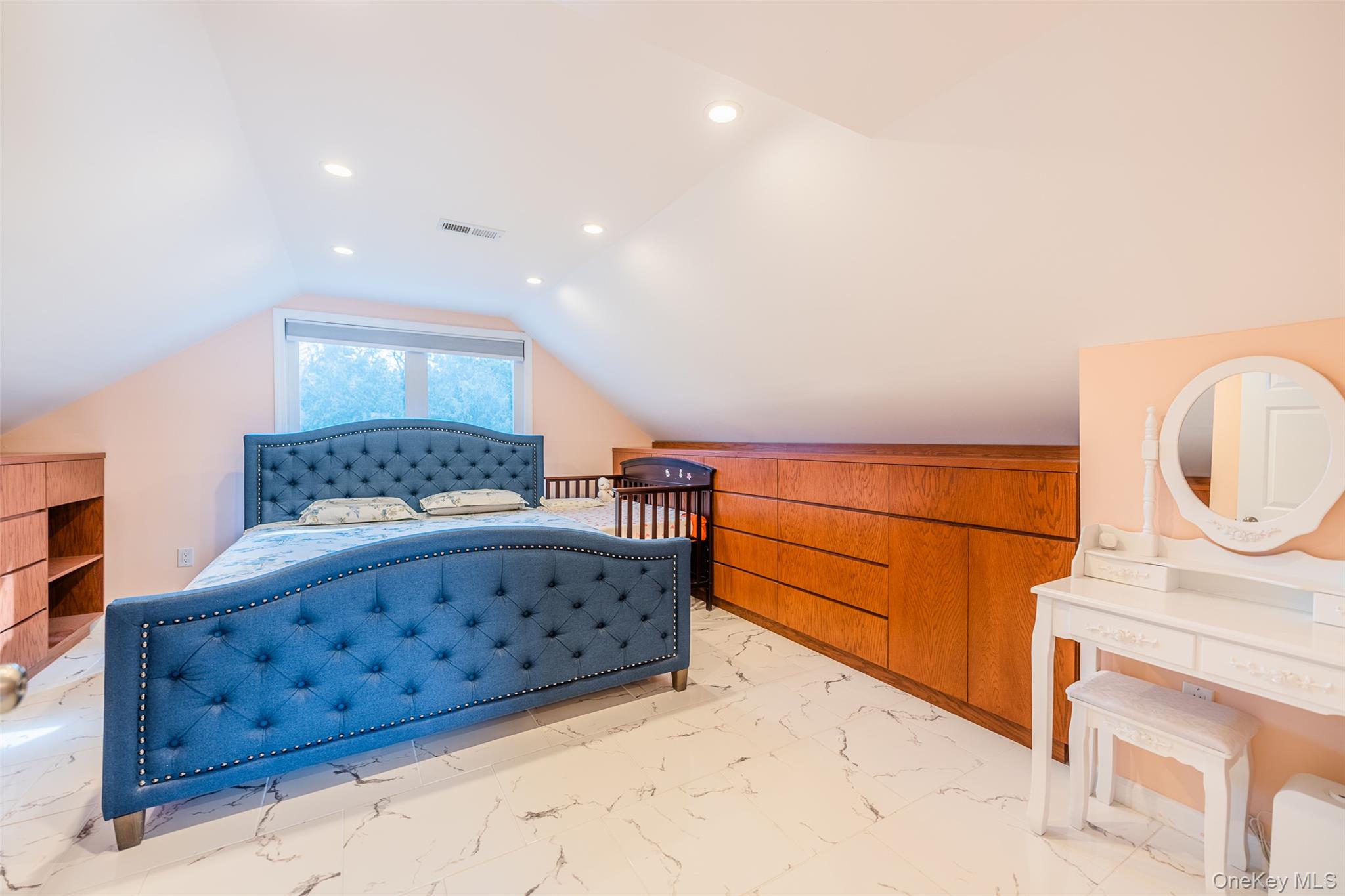 #18 photo, 10825 Union Turnpike, Forest Hills , NY 11375