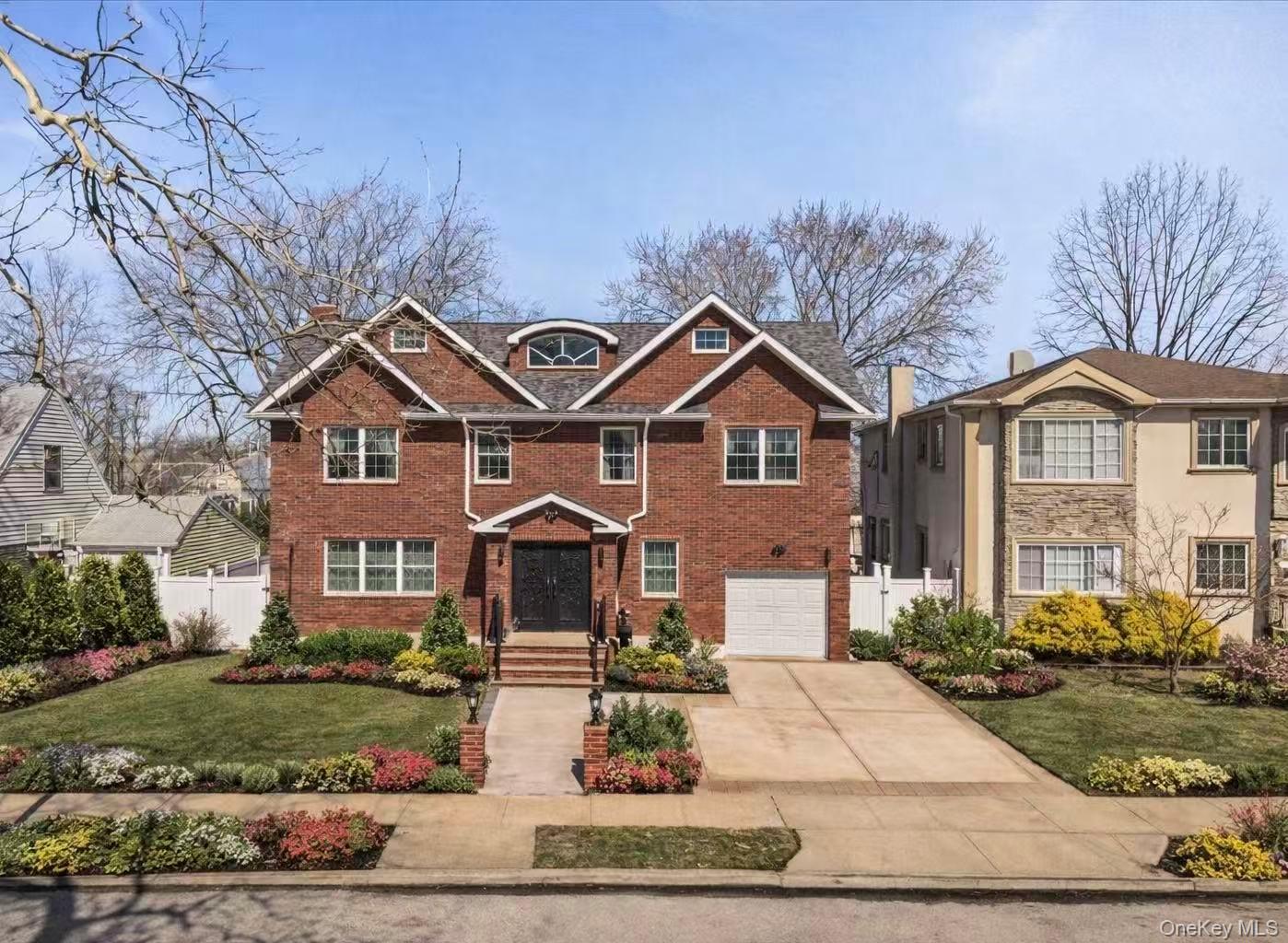 #1 photo, 642 Lenore Lane, 长岛 Elmont , NY 11003