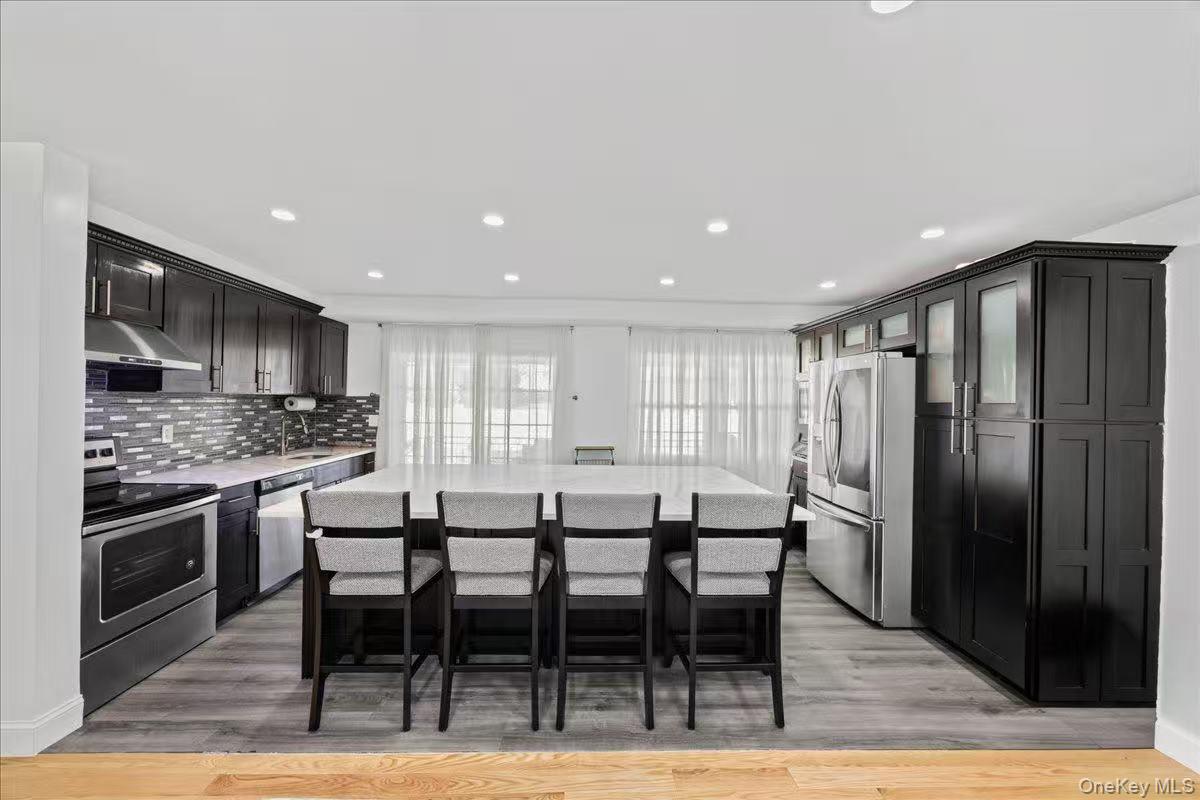 #9 photo, 642 Lenore Lane, 长岛 Elmont , NY 11003