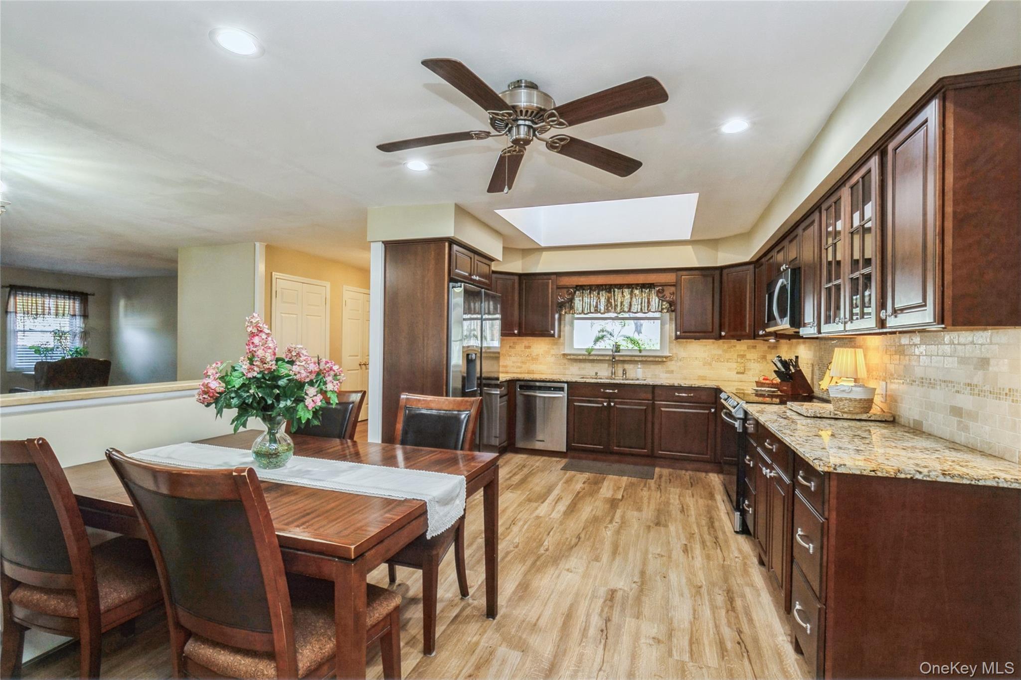 #7 photo, 6 Palfrey Street, सफ़ोक काउंटी Stony Brook , NY 11790