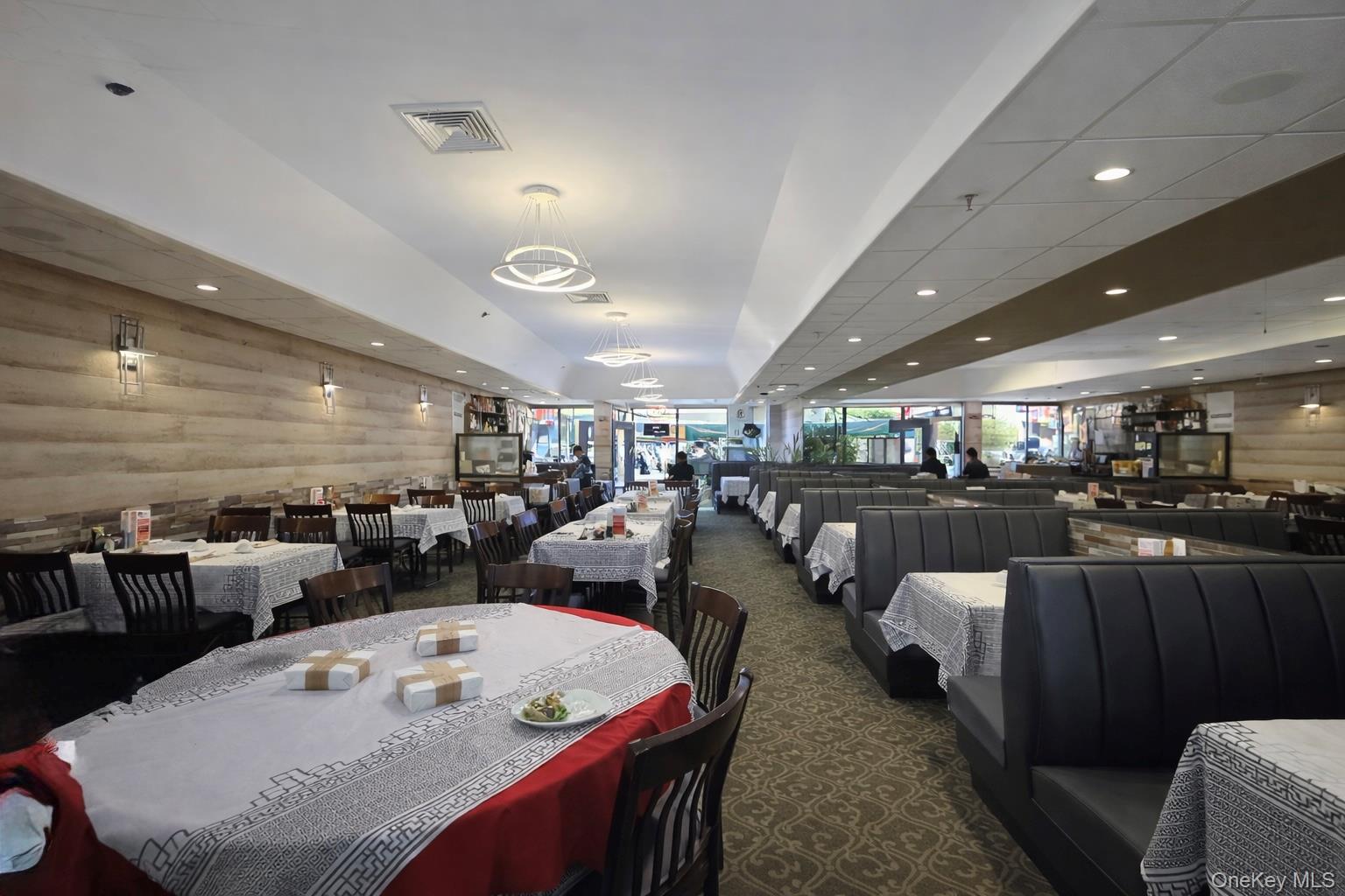 #2 photo, 46 E Sunrise Highway, Lindenhurst , NY 11757