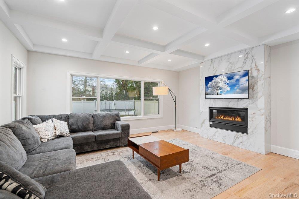 #15 photo, 43 Voorhis Drive, מחוז נסאו Old Bethpage , NY 11804