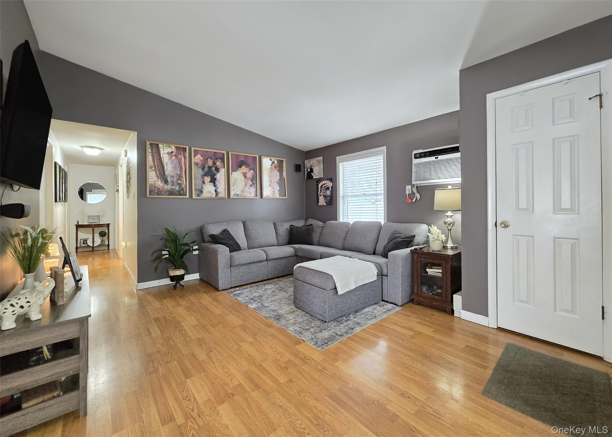 #3 photo, 1462 Claas Avenue, Holbrook , NY 11741