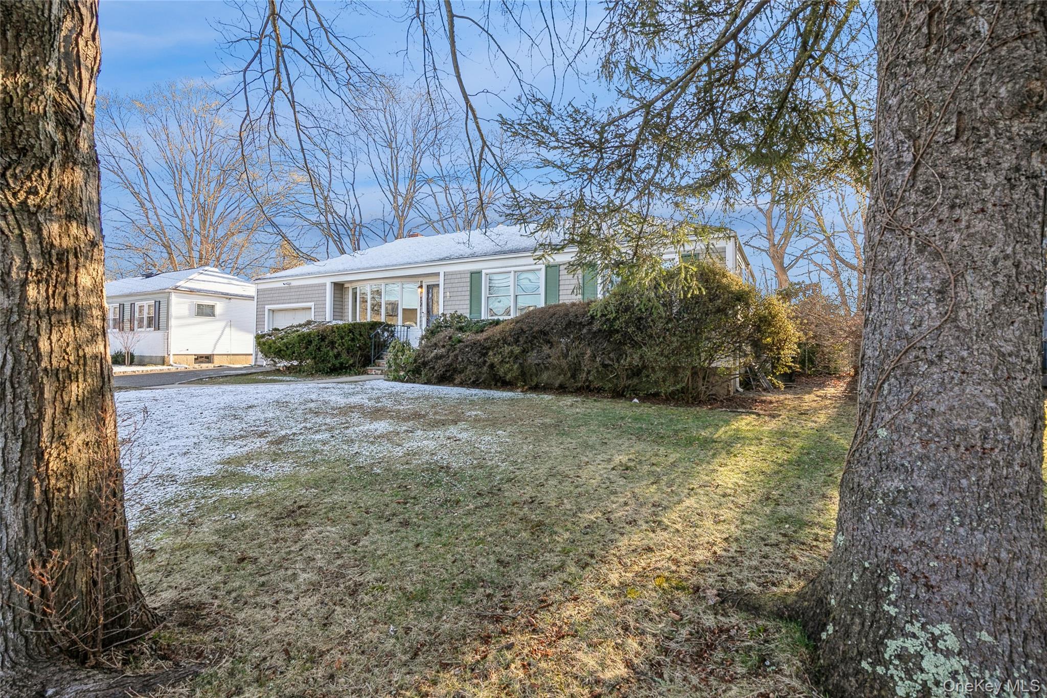 #3 photo, 17 Goldsmith Avenue, Greenlawn , NY 11740