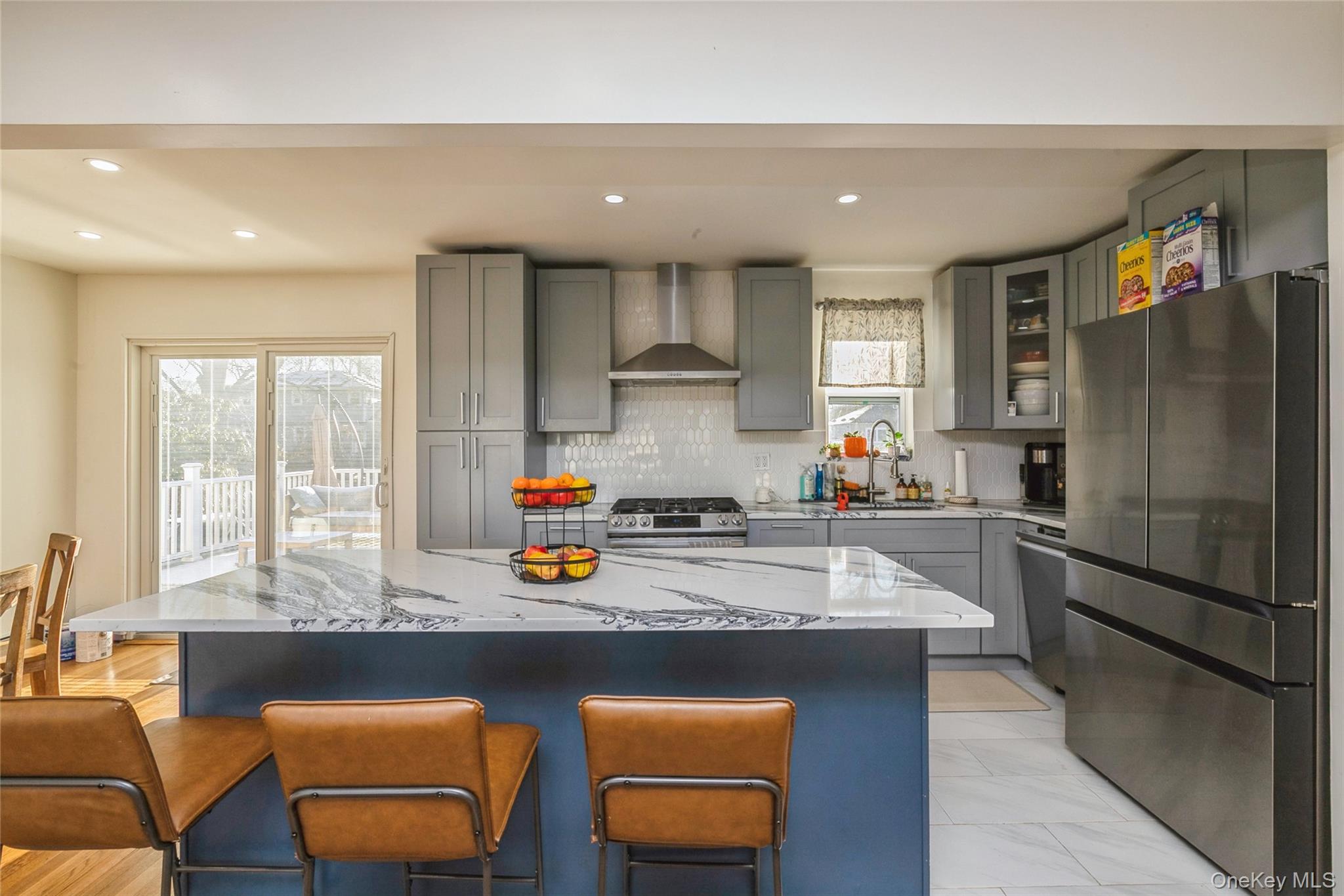 #7 photo, 17 Goldsmith Avenue, Greenlawn , NY 11740