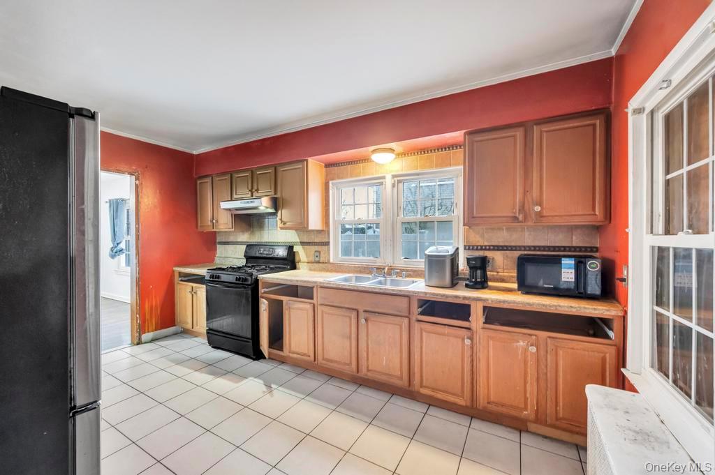 #20 photo, 212 Bergen Court, Саффолк ‖ Copiague , NY 11726