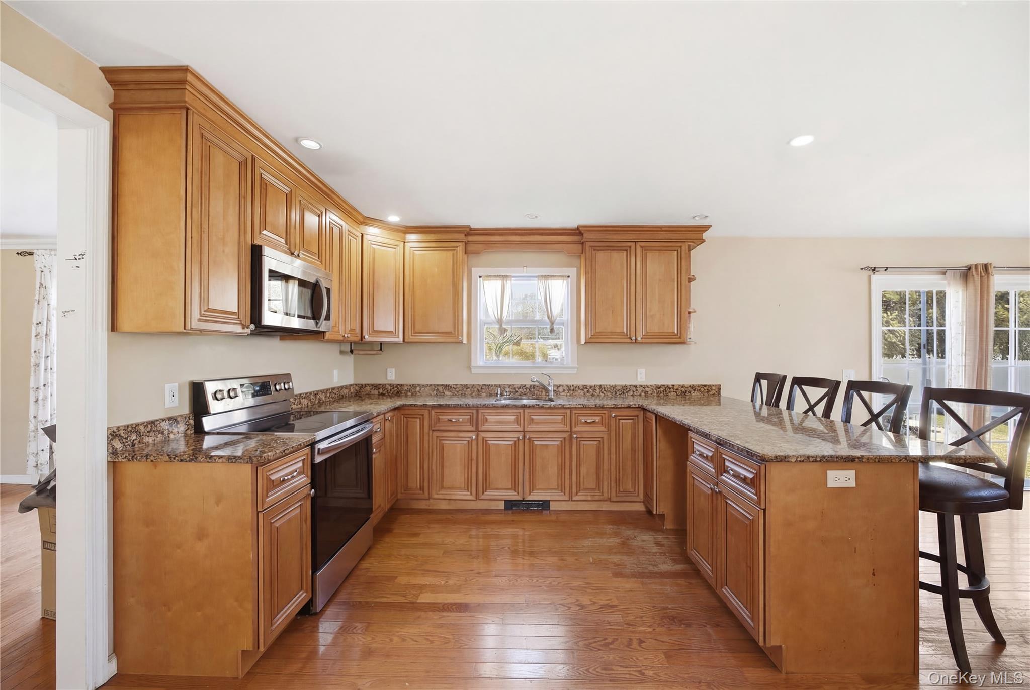 #5 photo, 63 Pinedale Avenue, سوفولك Farmingville , NY 11738