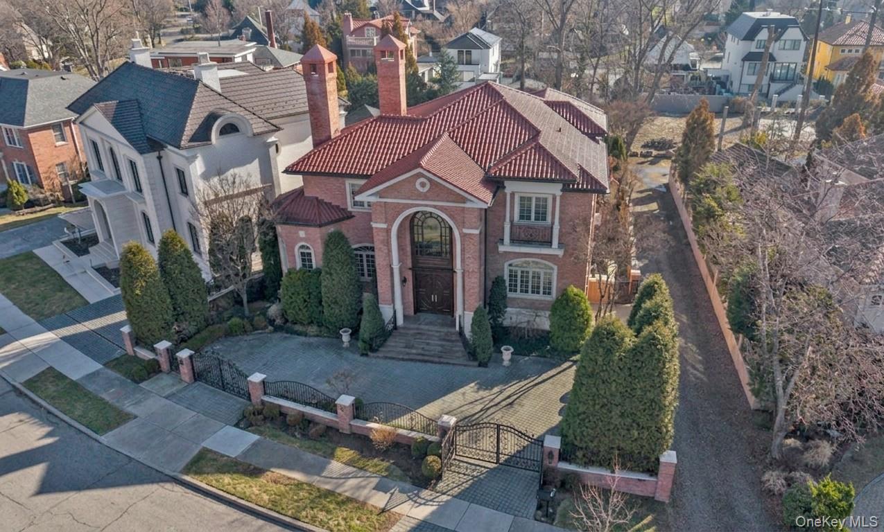 #1 photo, 12 Point Crescent, 뉴욕퀸즈 Malba , NY 11357