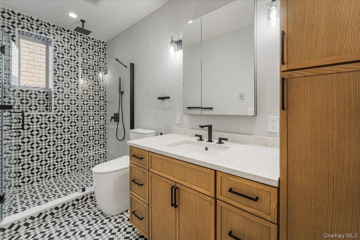 #12 photo, 36-34 11 Street, كوينز Astoria , NY 11106