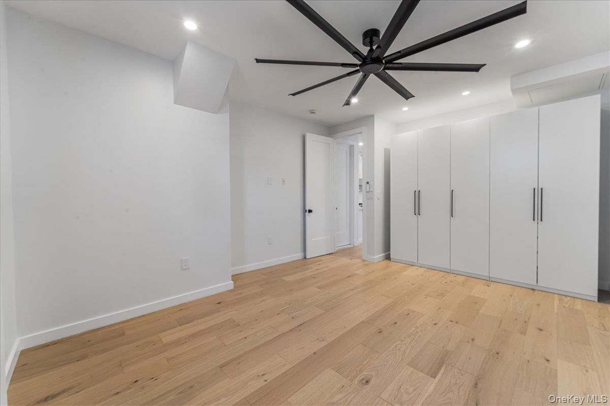 #14 photo, 36-34 11 Street, كوينز Astoria , NY 11106