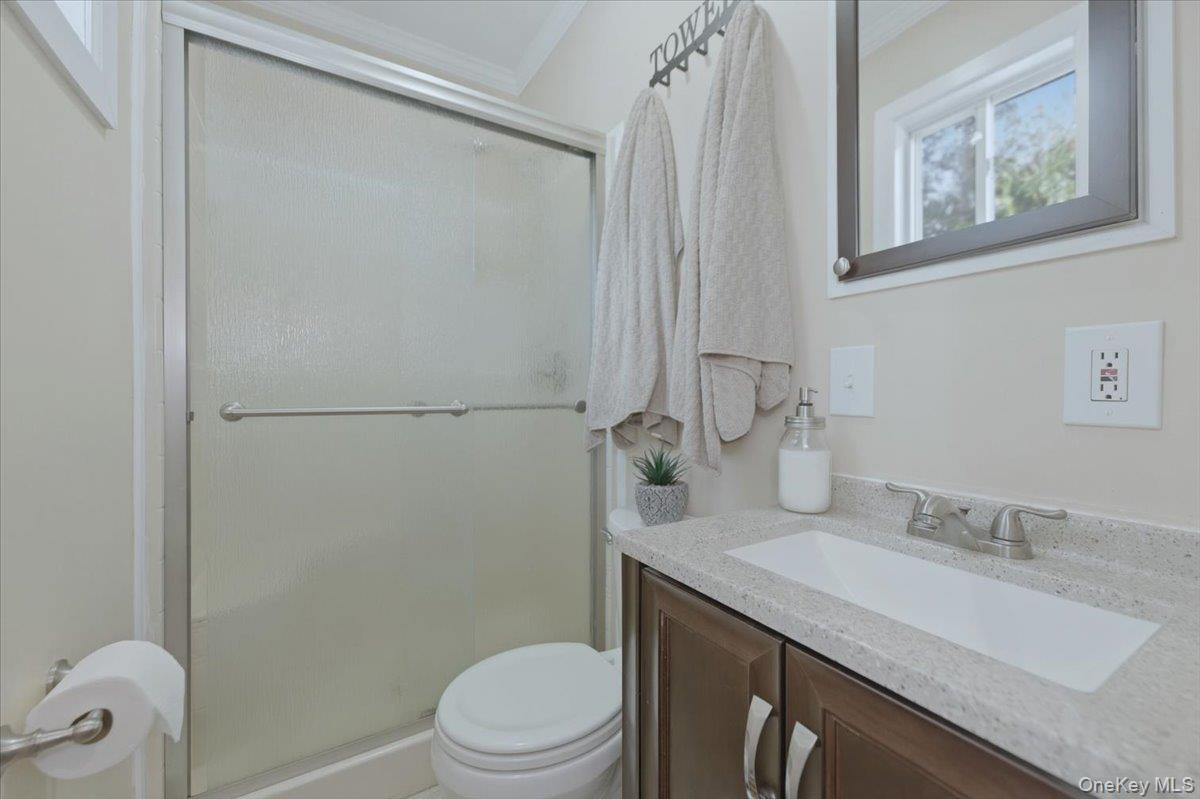 #17 photo, 20 Honey Lane, 롱 아일랜드 Miller Place , NY 11764