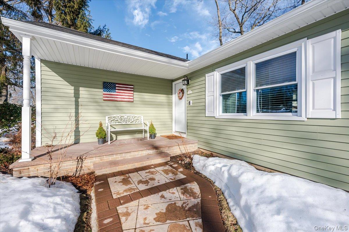 #2 photo, 20 Honey Lane, 롱 아일랜드 Miller Place , NY 11764