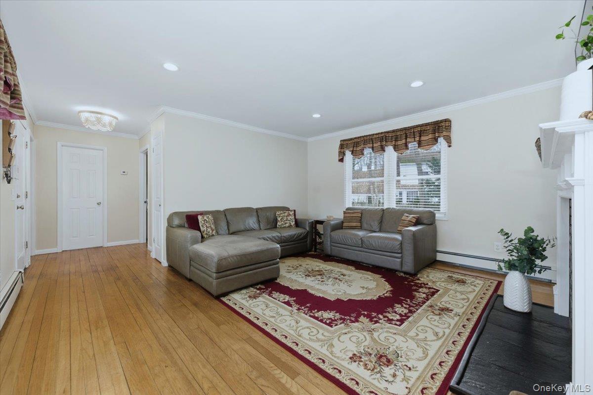 #4 photo, 20 Honey Lane, 롱 아일랜드 Miller Place , NY 11764