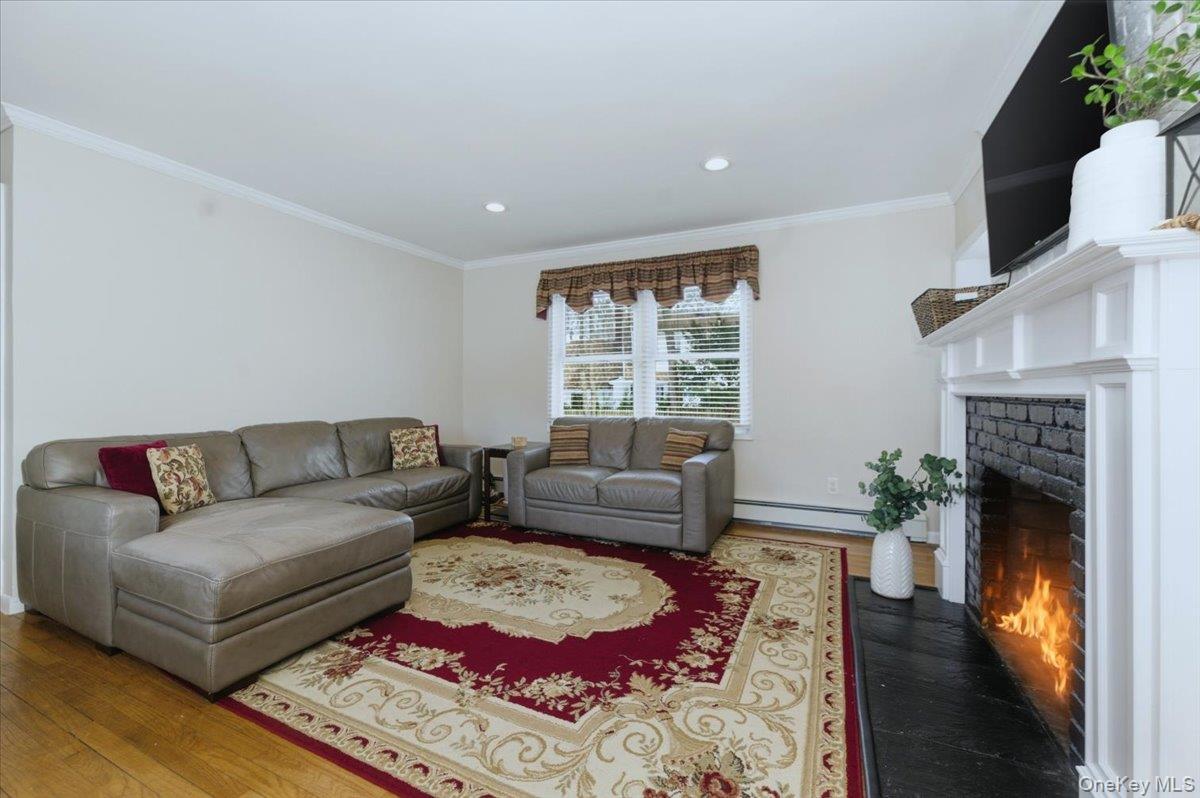 #6 photo, 20 Honey Lane, 롱 아일랜드 Miller Place , NY 11764