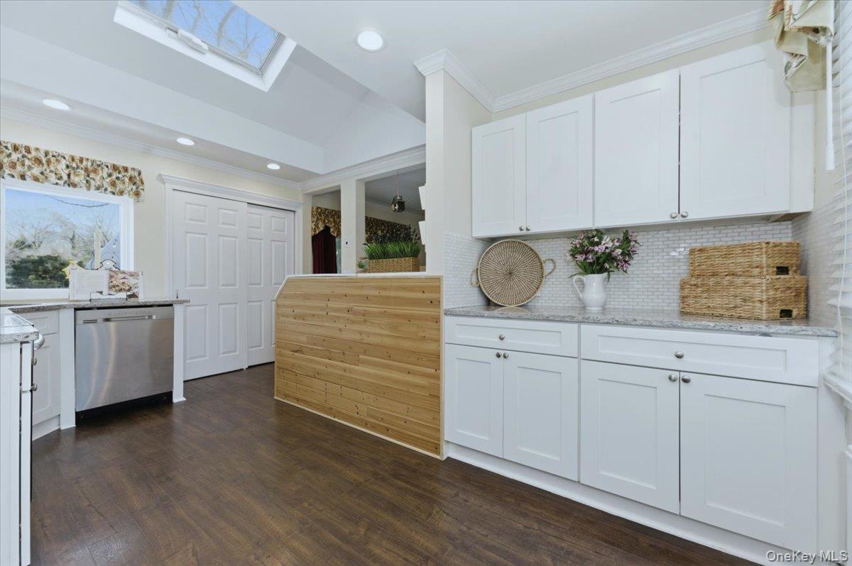 #9 photo, 20 Honey Lane, 롱 아일랜드 Miller Place , NY 11764