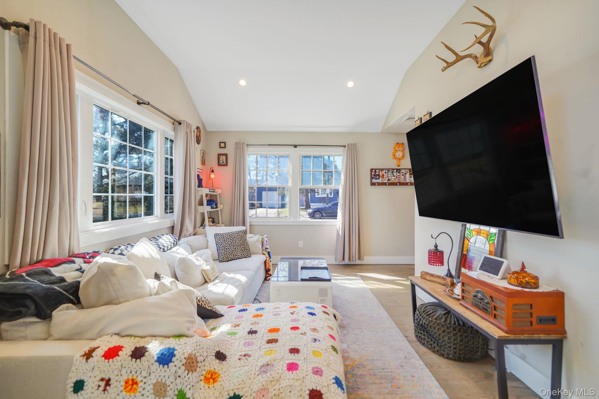 #10 photo, 9 Park Place, Patchogue , NY 11772