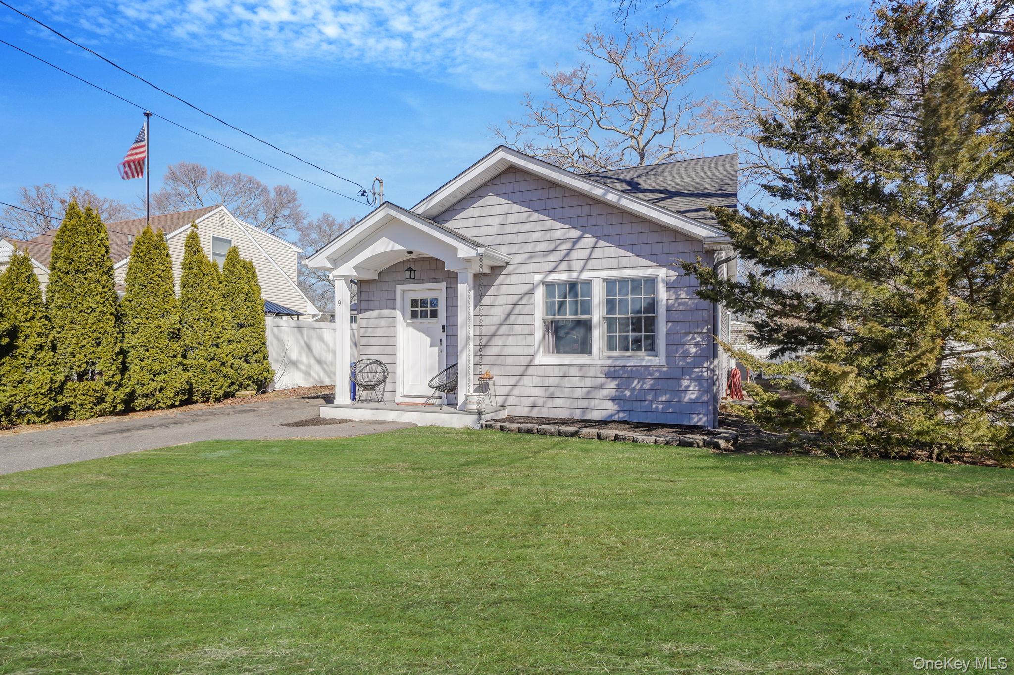 #2 photo, 9 Park Place, Patchogue , NY 11772