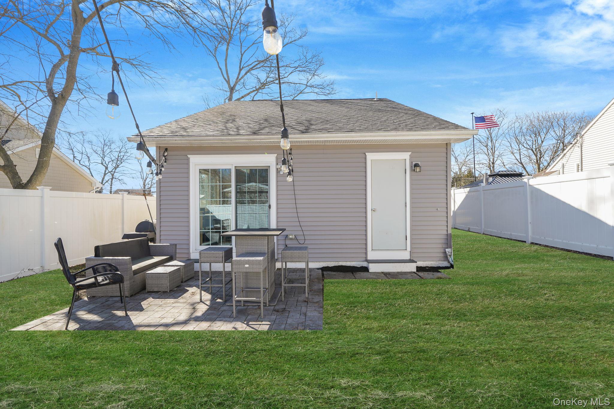 #20 photo, 9 Park Place, Patchogue , NY 11772