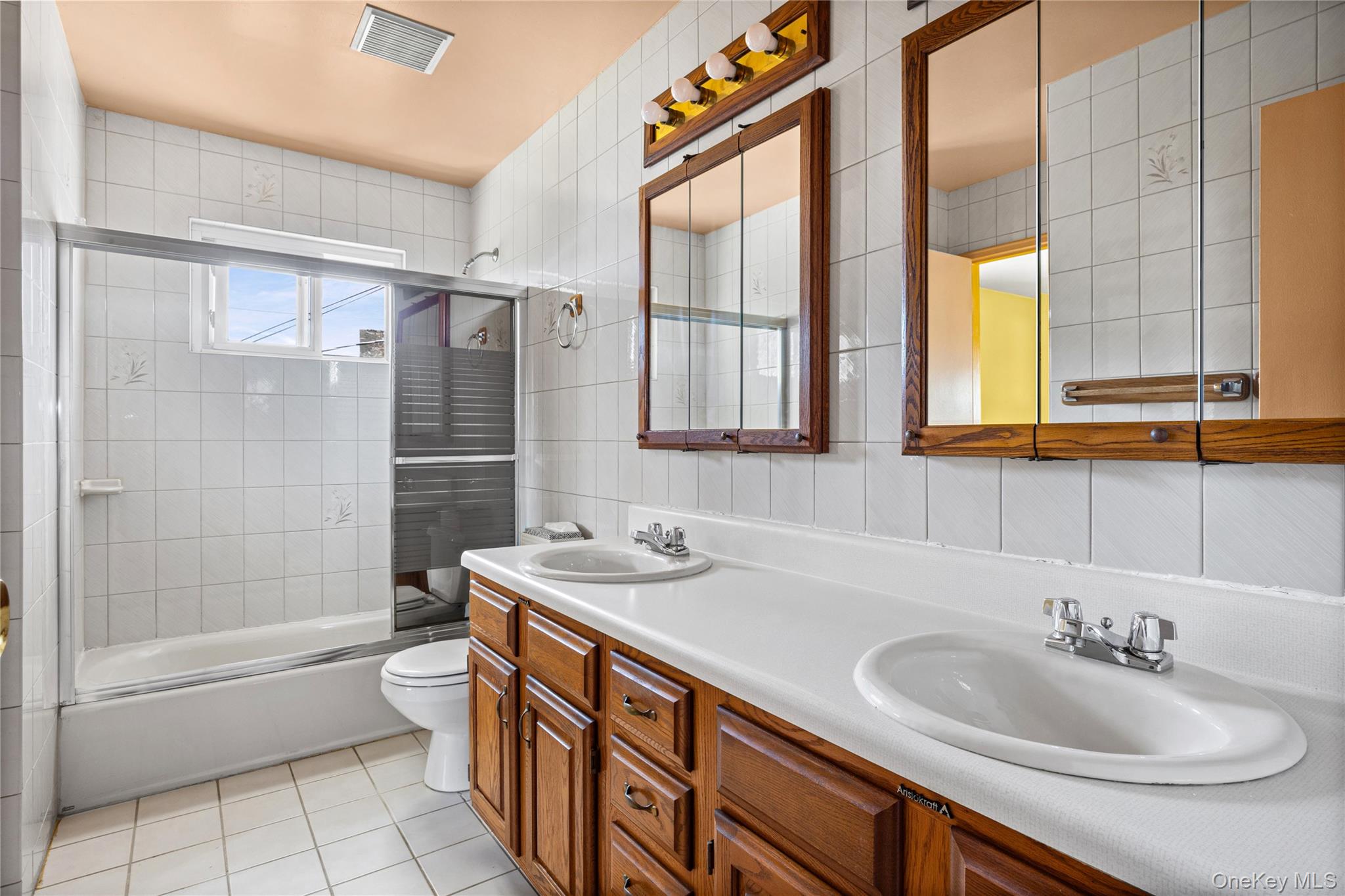 #13 photo, 37 Evergreen Avenue, Bethpage , NY 11714