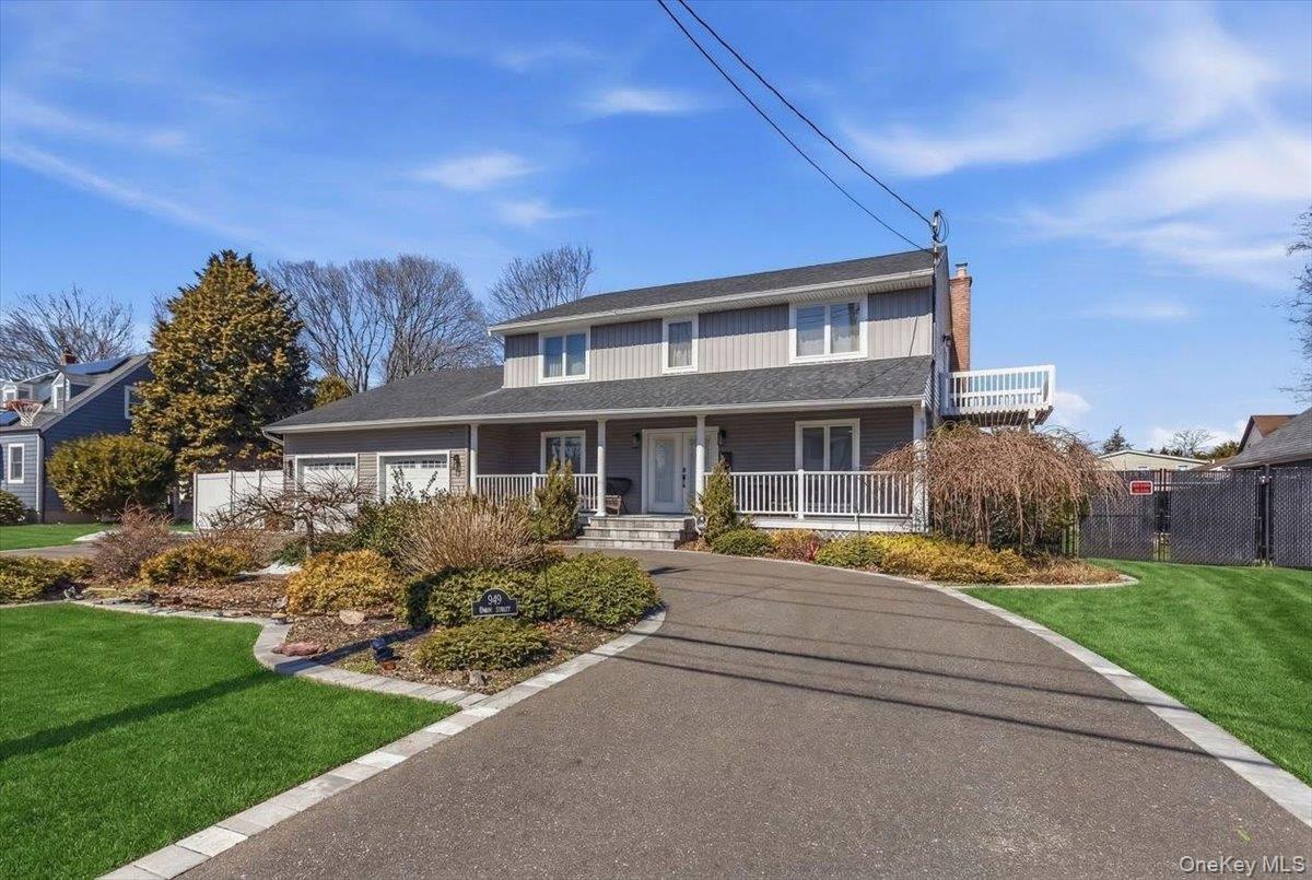 #2 photo, 949 Union Street, Bohemia , NY 11716