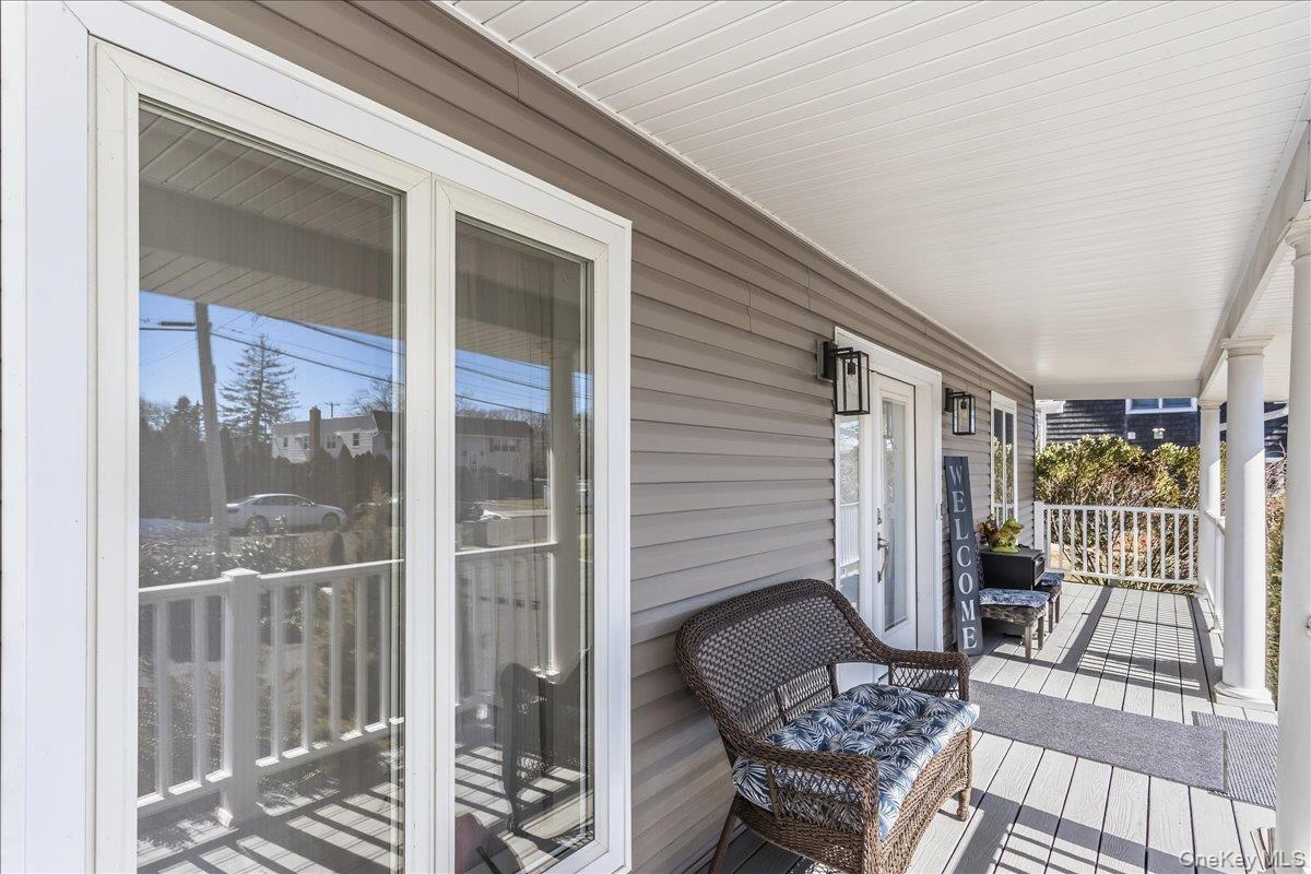 #4 photo, 949 Union Street, Bohemia , NY 11716