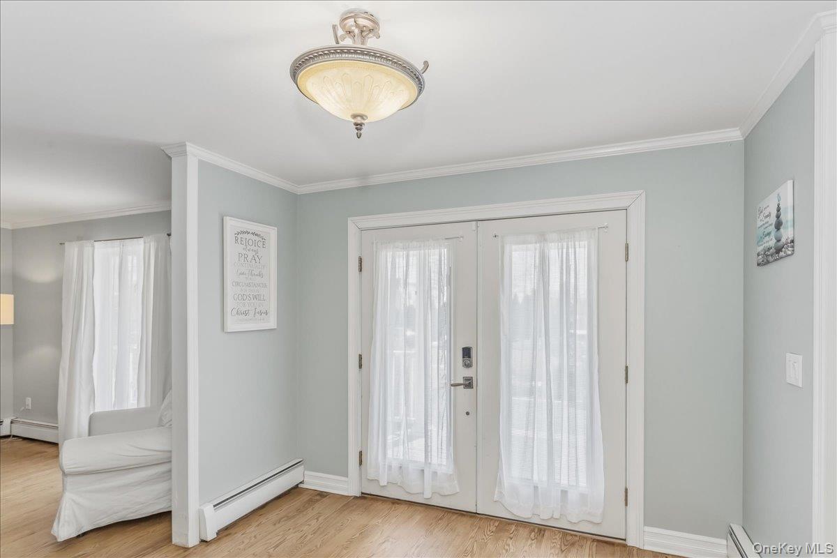 #5 photo, 949 Union Street, Bohemia , NY 11716