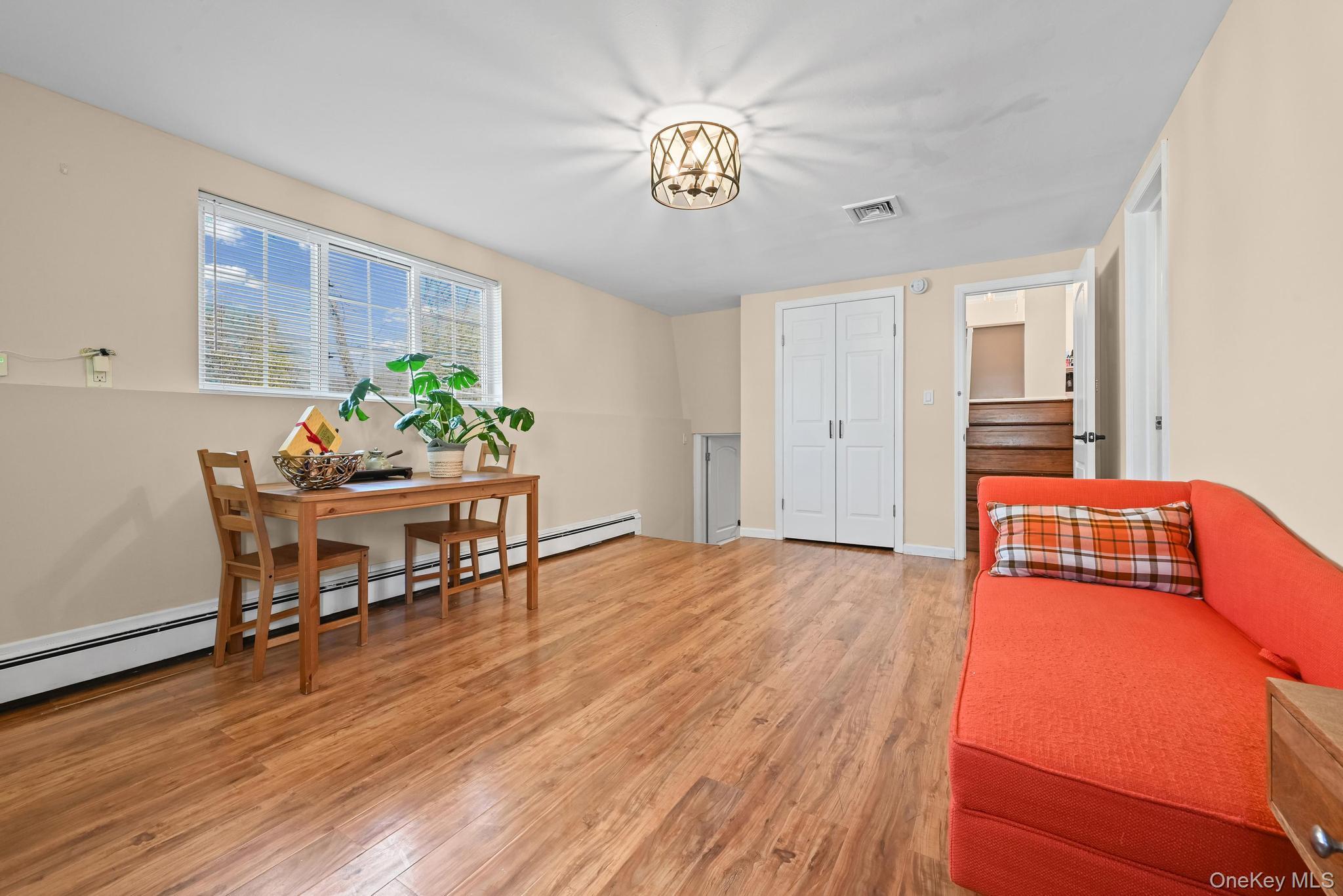 #18 photo, 4 Birchwood Park Drive, नासाउ काउंटी Syosset , NY 11791