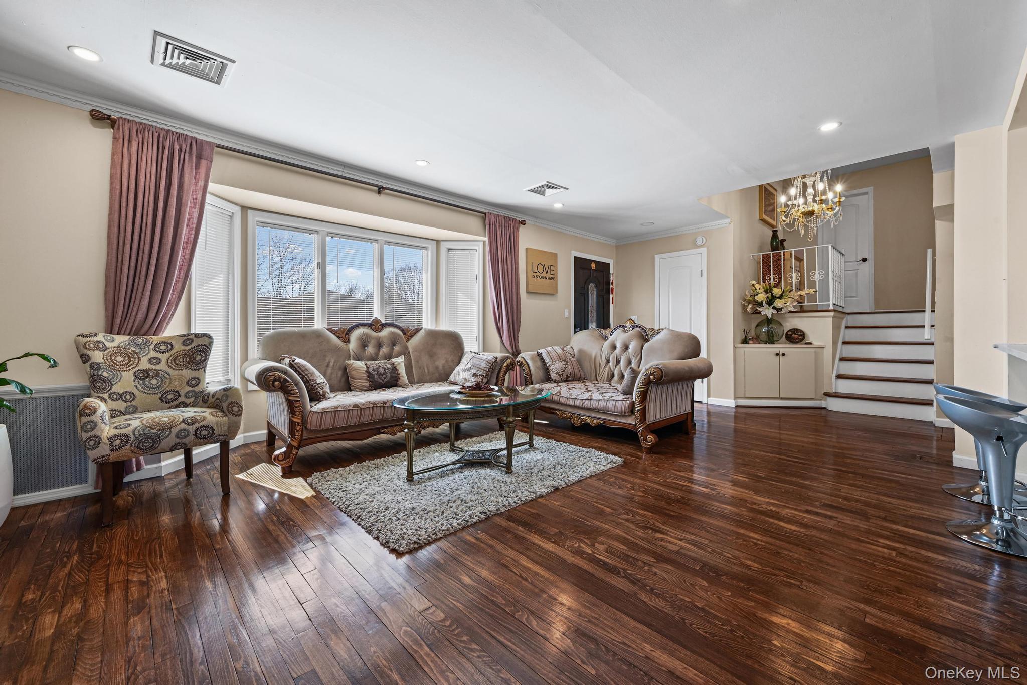 #4 photo, 4 Birchwood Park Drive, नासाउ काउंटी Syosset , NY 11791