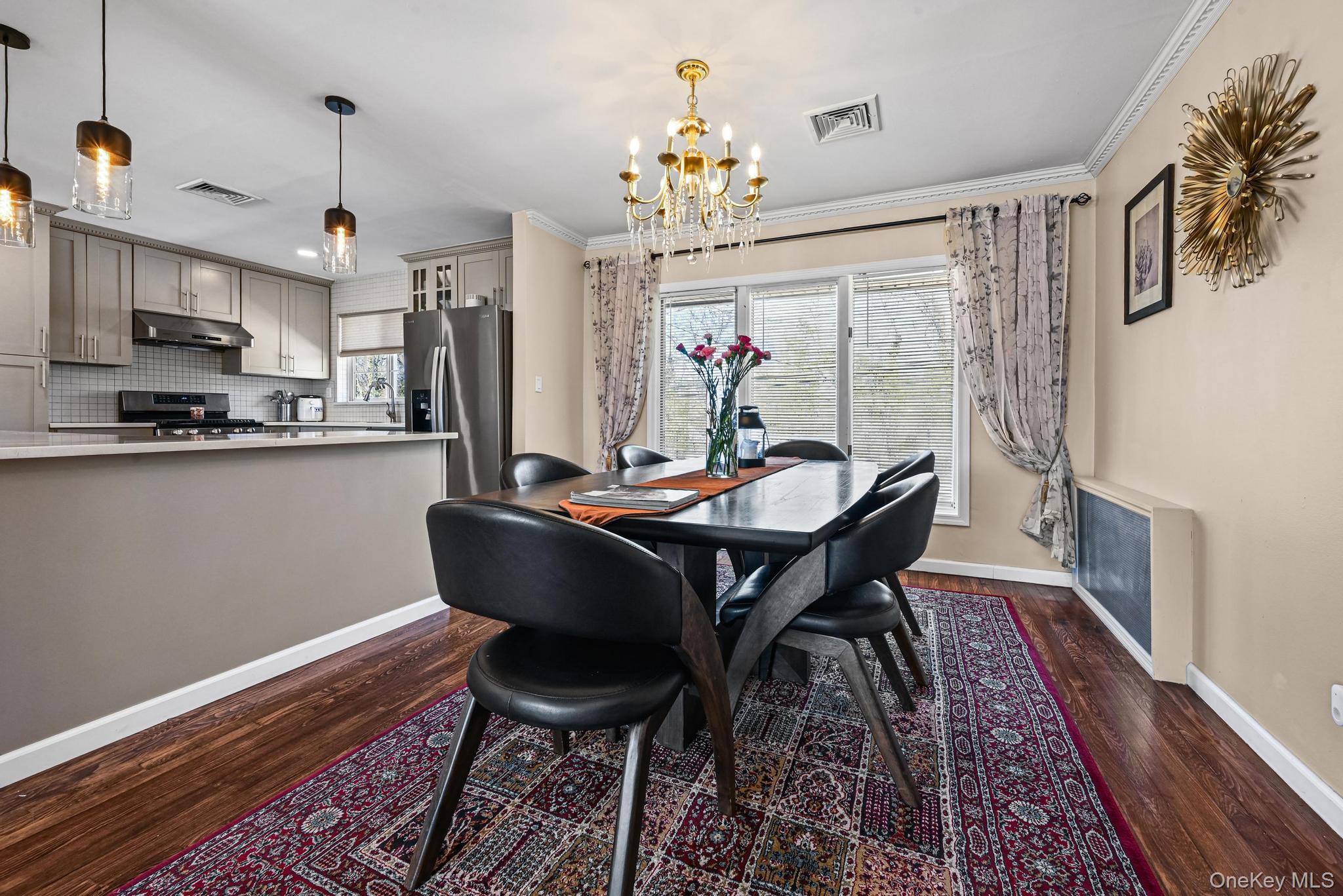 #6 photo, 4 Birchwood Park Drive, नासाउ काउंटी Syosset , NY 11791