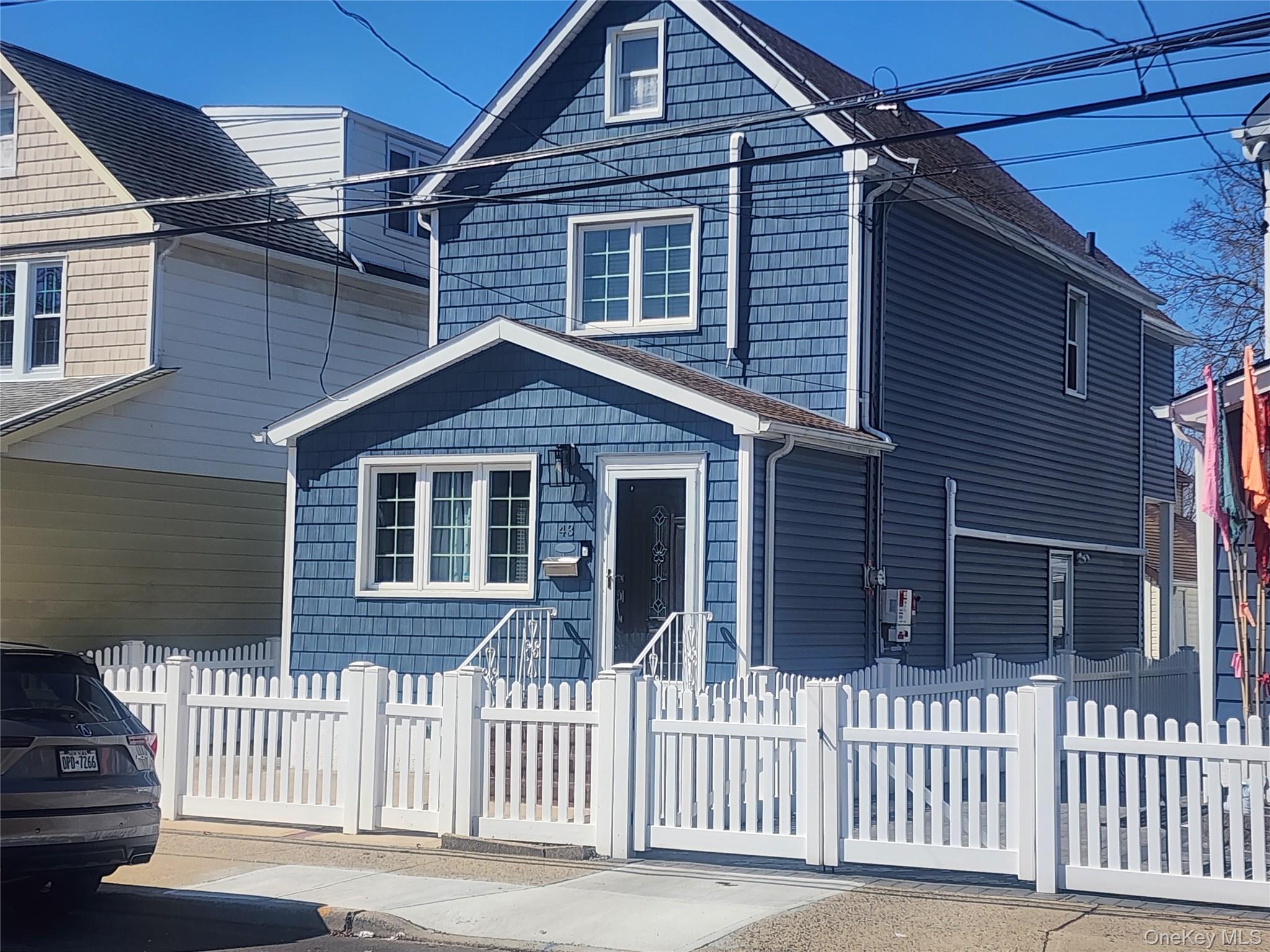 #3 photo, 43 Dewitt Street, Нассау ‖ Valley Stream , NY 11580