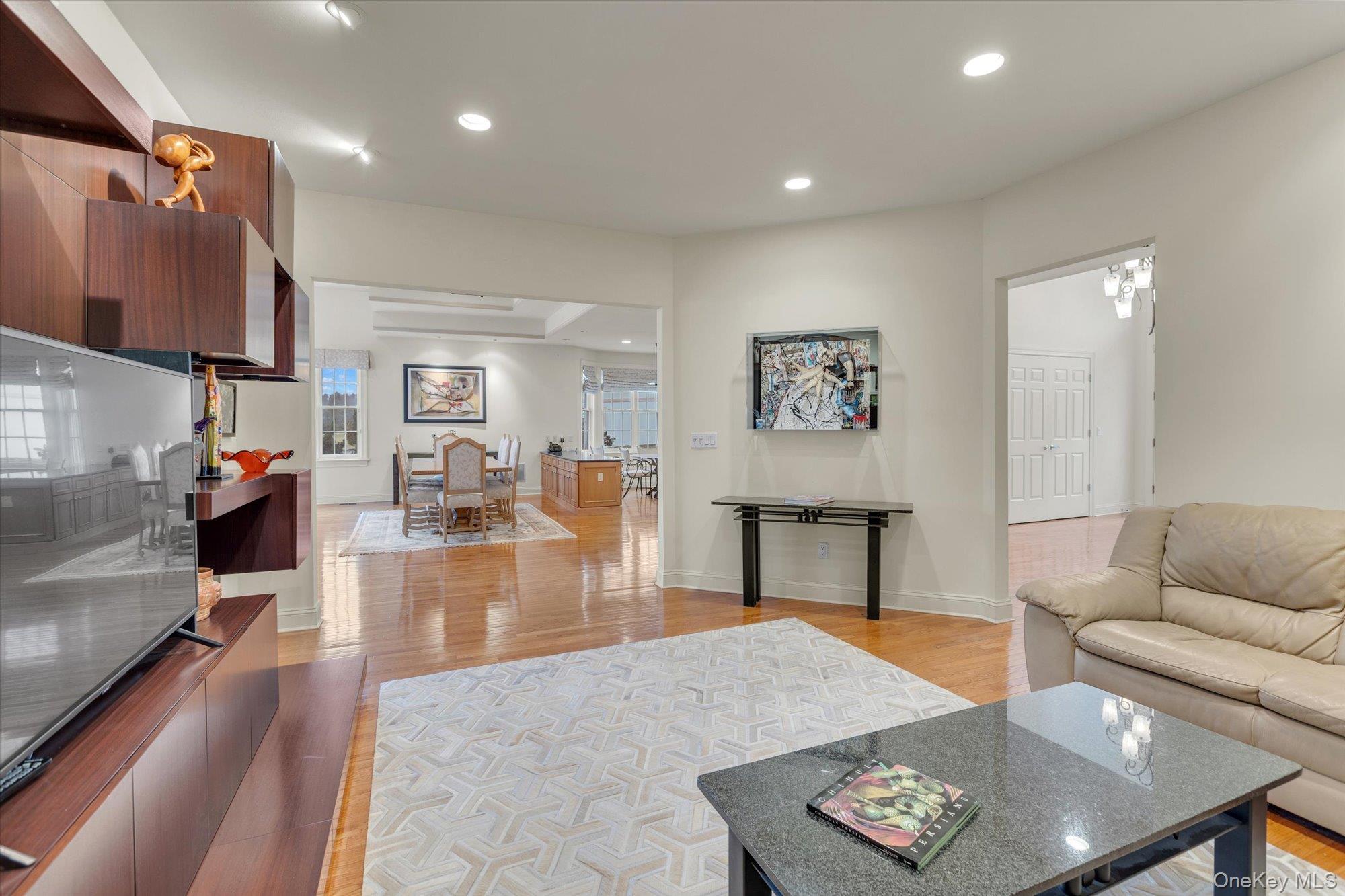 #13 photo, 236 Altessa Boulevard, Melville , NY 11747