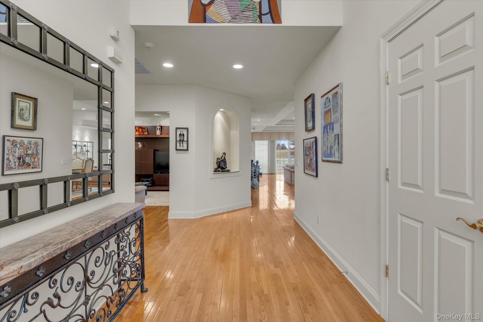 #3 photo, 236 Altessa Boulevard, সাফোক কাউন্টি Melville , NY 11747