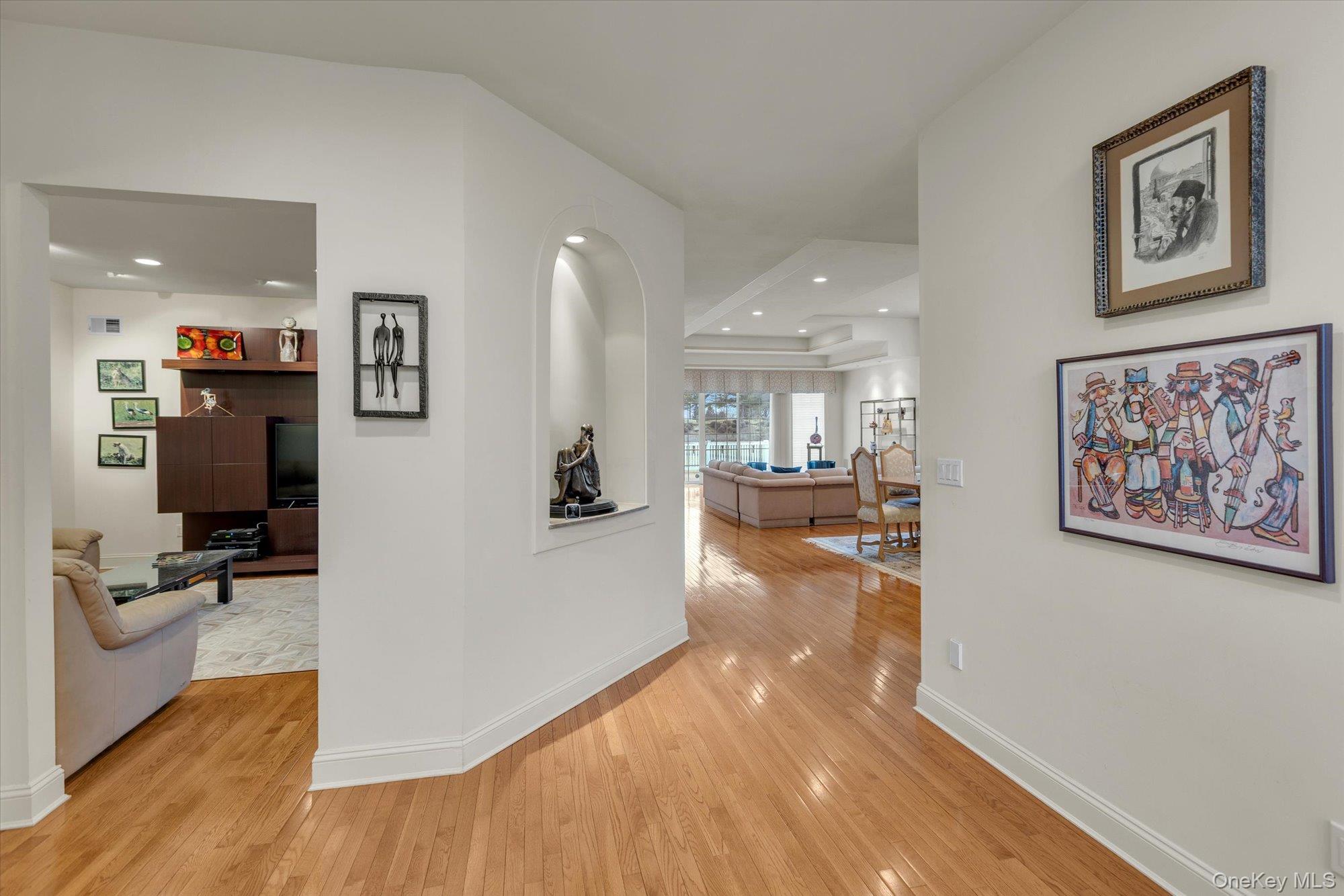 #4 photo, 236 Altessa Boulevard, সাফোক কাউন্টি Melville , NY 11747