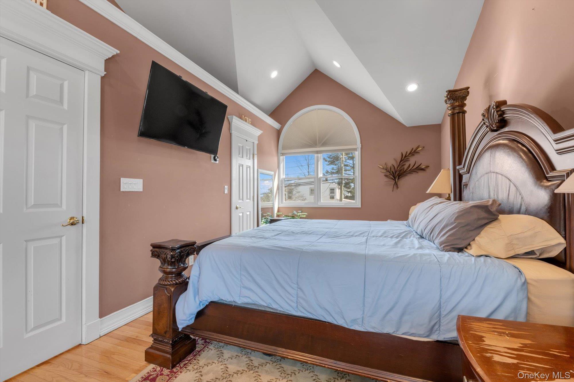 #11 photo, 1160 Bellmore Road, Bellmore , NY 11710