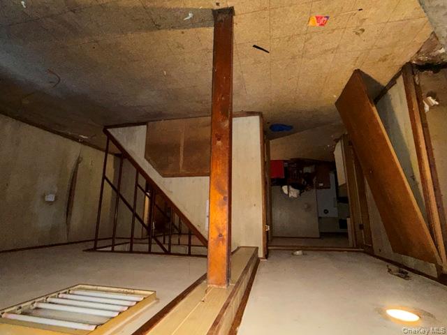 #13 photo, 495 Rose Avenue, West Hempstead , NY 11552