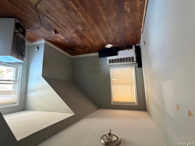 #16 photo, 495 Rose Avenue, West Hempstead , NY 11552