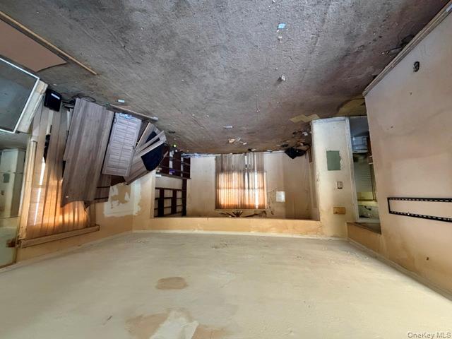 #6 photo, 495 Rose Avenue, West Hempstead , NY 11552