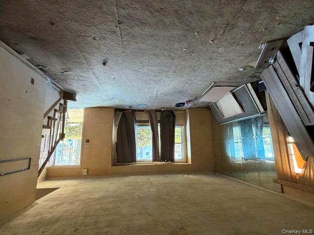 #8 photo, 495 Rose Avenue, West Hempstead , NY 11552