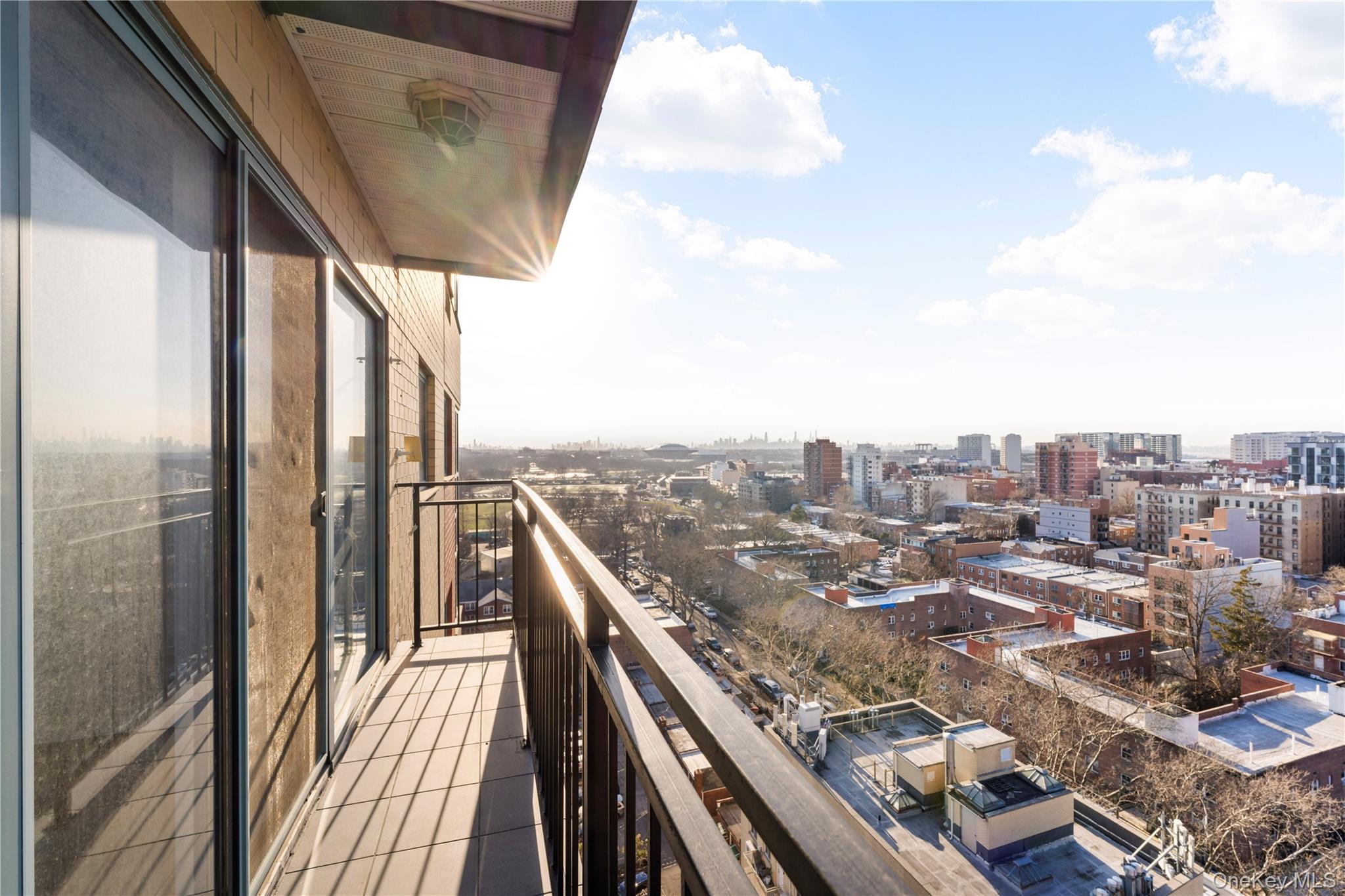 #15 photo, 43-18 Main Street, 뉴욕퀸즈 Flushing , NY 11355