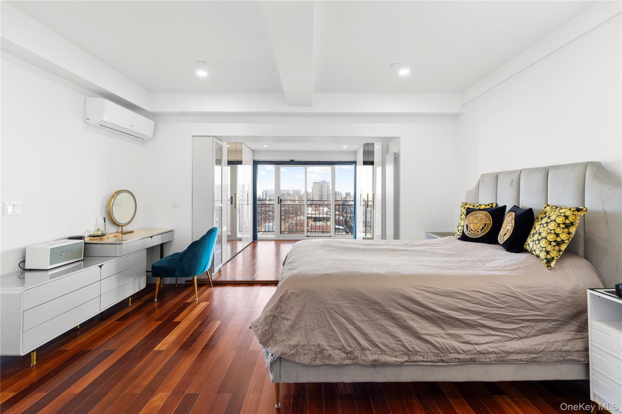 #8 photo, 43-18 Main Street, 뉴욕퀸즈 Flushing , NY 11355