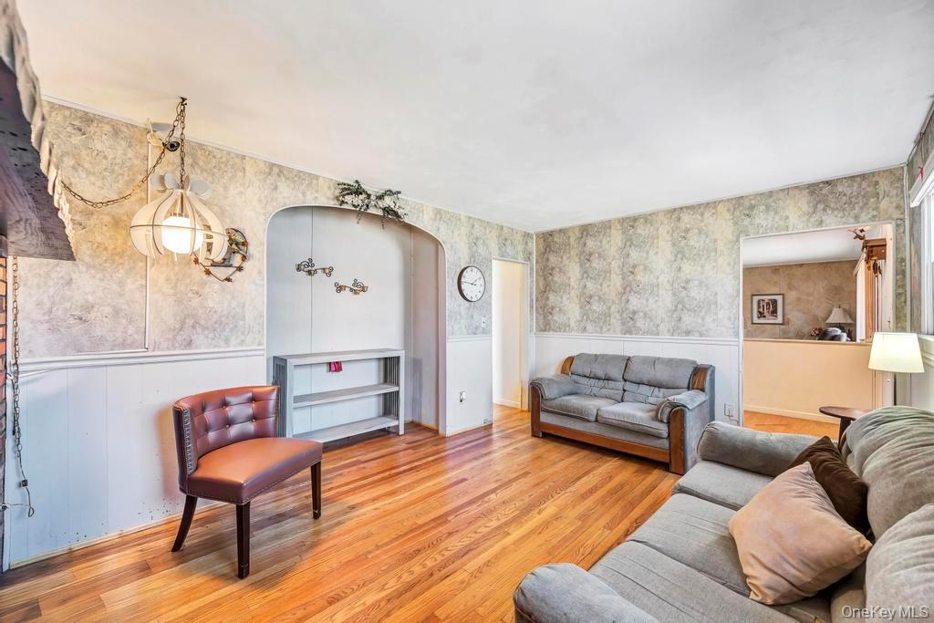 #12 photo, 114 Norman Drive, Bohemia , NY 11716