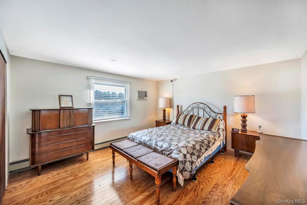 #18 photo, 114 Norman Drive, Bohemia , NY 11716