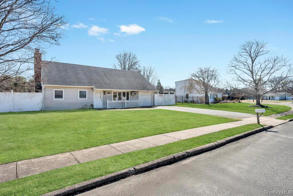 #4 photo, 114 Norman Drive, Bohemia , NY 11716