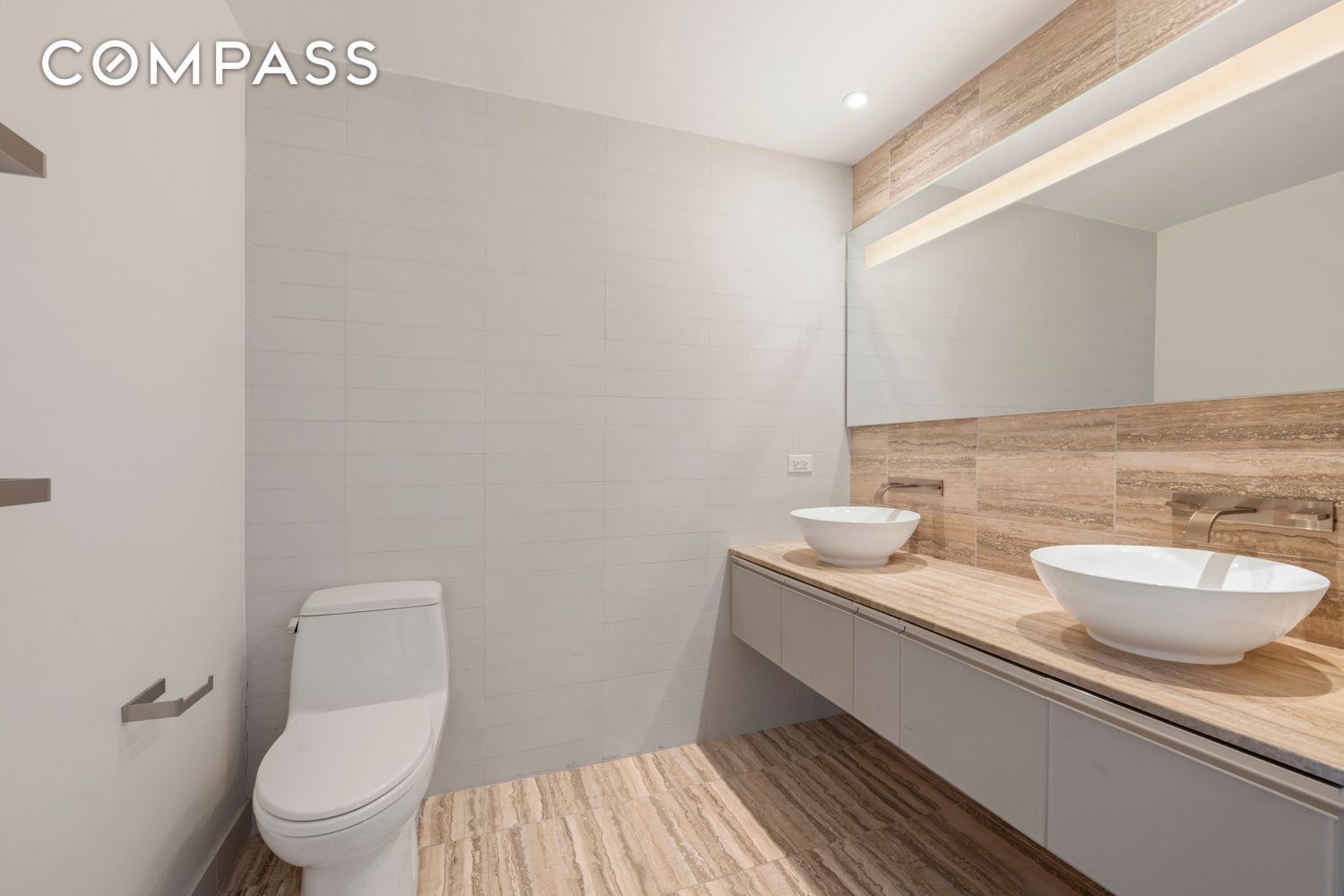 #8 photo, 322 W 57th Street, Hell's Kitchen , NY 10019