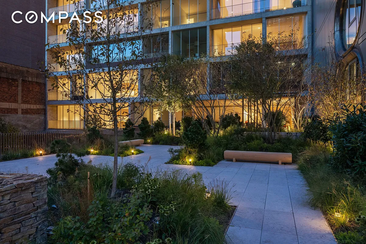 #17 photo, 527 W 27th Street, 맨해튼 Chelsea , NY 10001