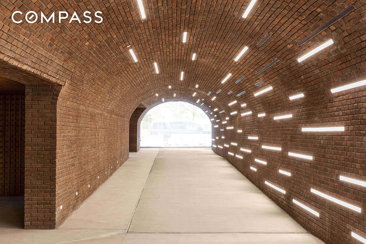 #19 photo, 527 W 27th Street, 맨해튼 Chelsea , NY 10001