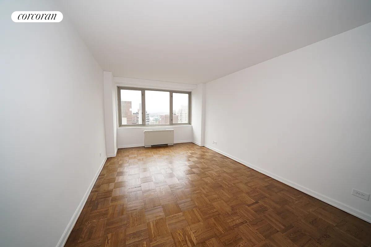 #5 photo, New York City, Yorkville , NY 10028